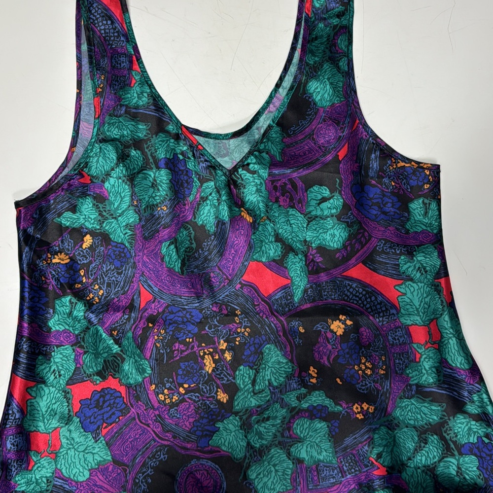 Lilly Pulitzer Blue and Purple Graphic Tank Top